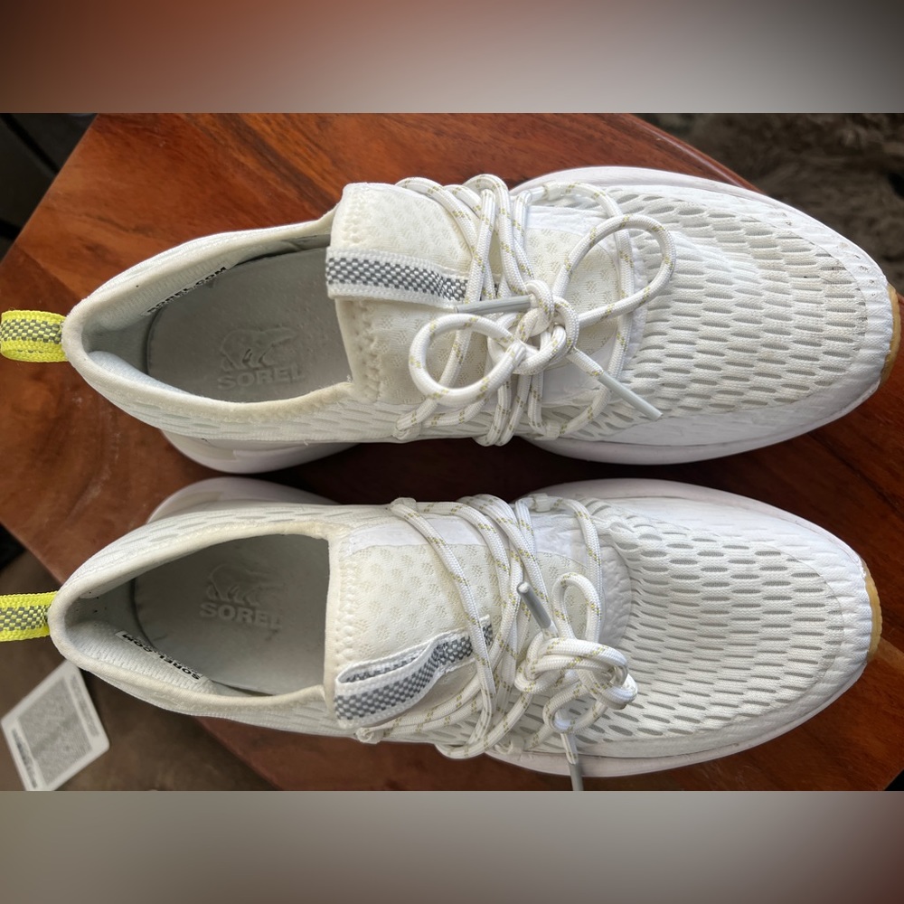 Sorel Tennis Shoes. Size 6.5.